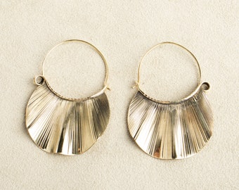 Fan leaf earrings gold