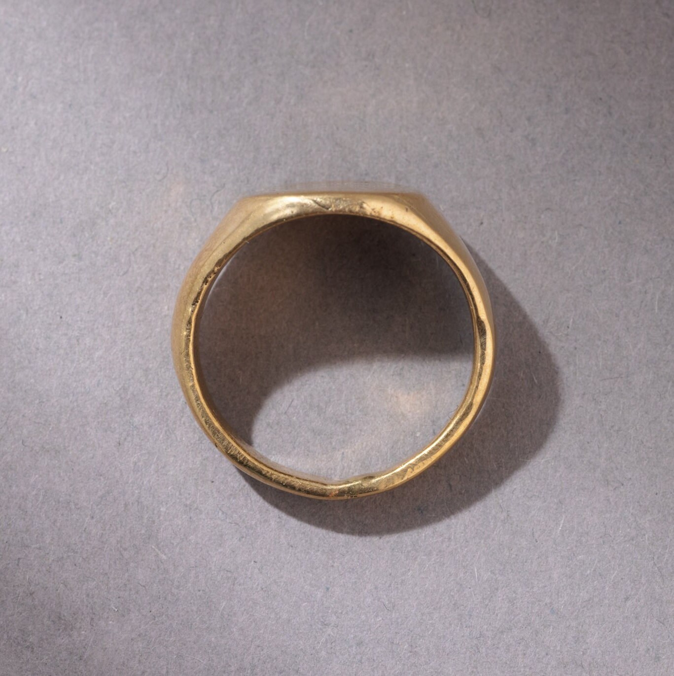 指輪・リング Signet Ring - In Gold We Trust - Gold - Brass Brass Signet Ring | Golden Ring - Etsy
