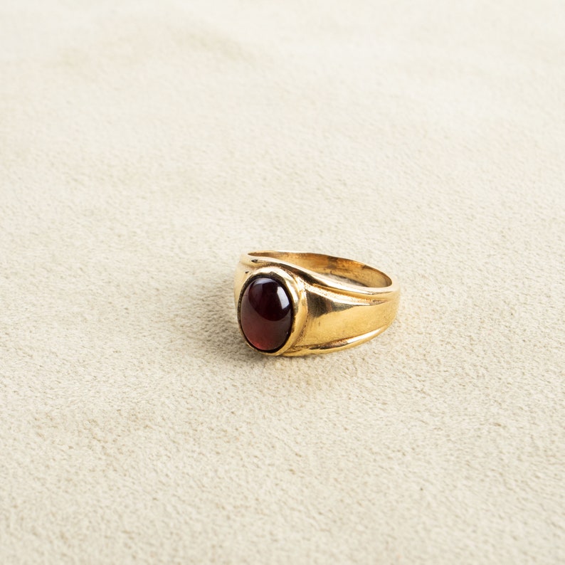 Natural oval garnet signet ring image 9