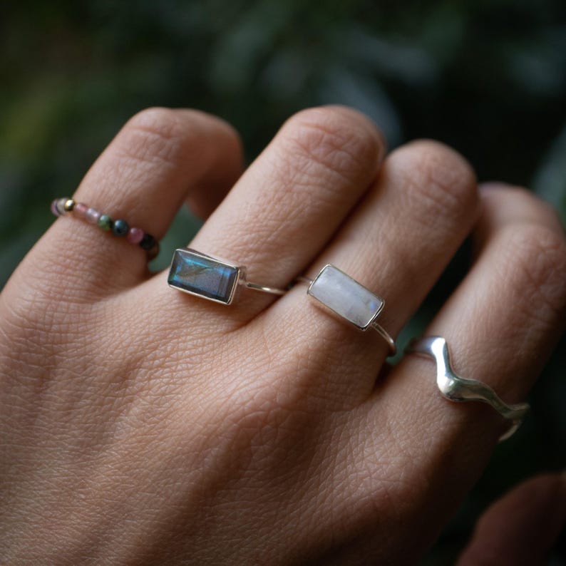 Regenbogenmondstein Ring eckig aus 925 Sterling Silber / Mondstein Ring