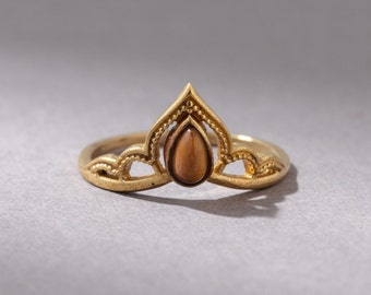 Tiara crown ring with tiger eye lace gold handmade