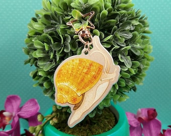 Gold Metal Keychain Mystery Snail, Gift For Snail Lover, Aquarium Keyring, Fish Tank Charm, Cute Charm, Cute Keychain, Keychain Charm