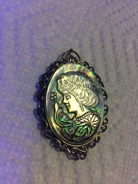 Vintage Mother of Pearl Carved Shell Cameo Pendant
