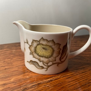 Susie Cooper ‘Sunflower’ Milk Jug