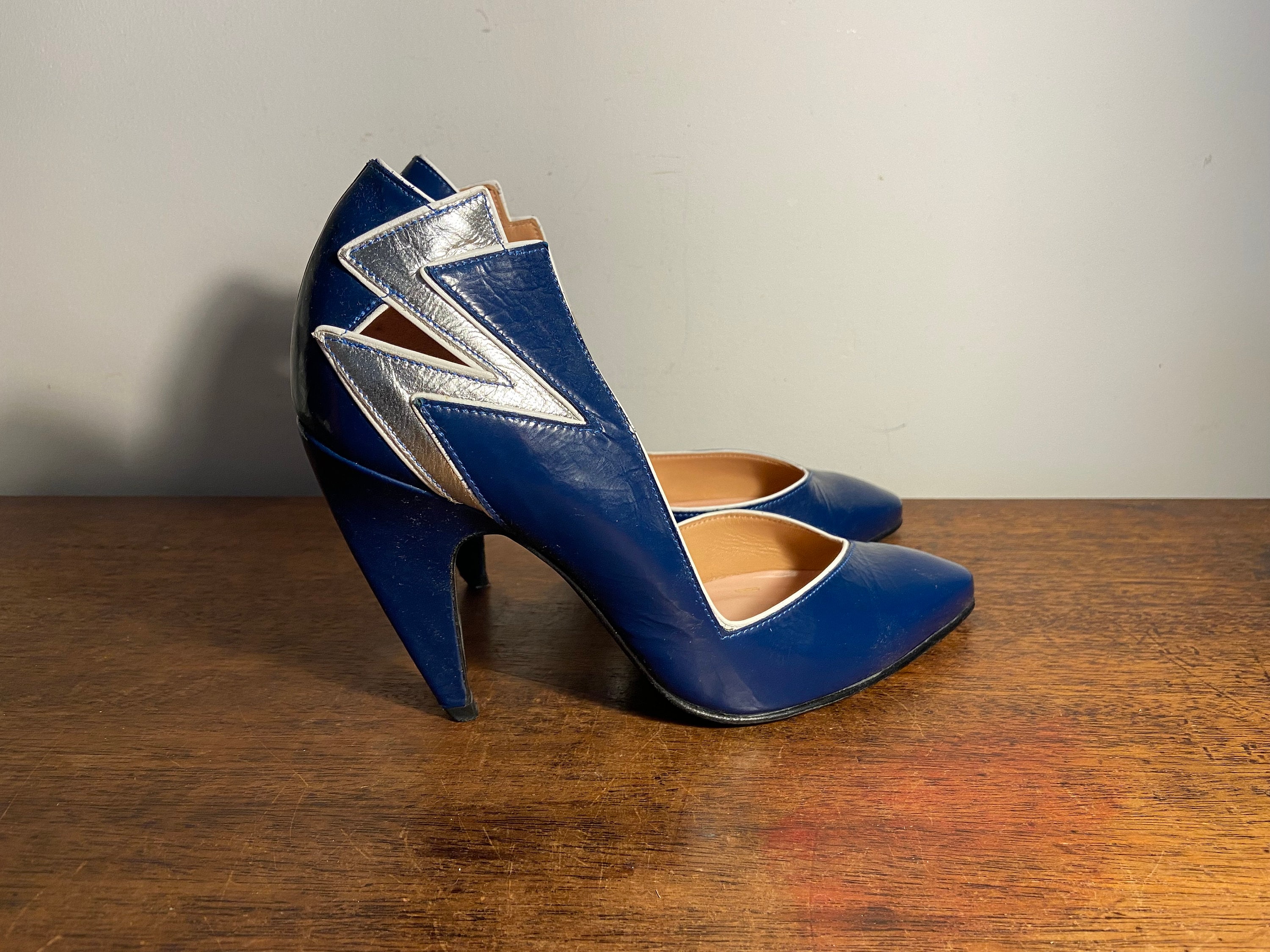 Lotus hallmark shoes best sale