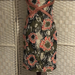 Save The Queen Dress size M