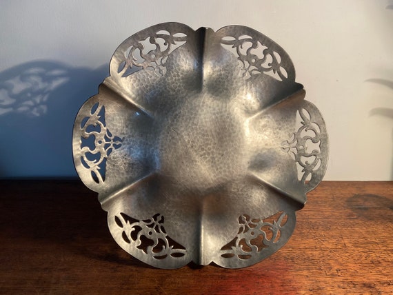 アーツ＆クラフツ ピューター ケーキスタンド - Etsy 日本