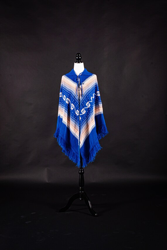 RETRO. 1970's Poncho. Canadian Made. Diament Knits