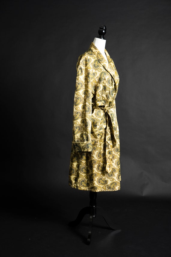 Vintage 1940s Robe - image 2