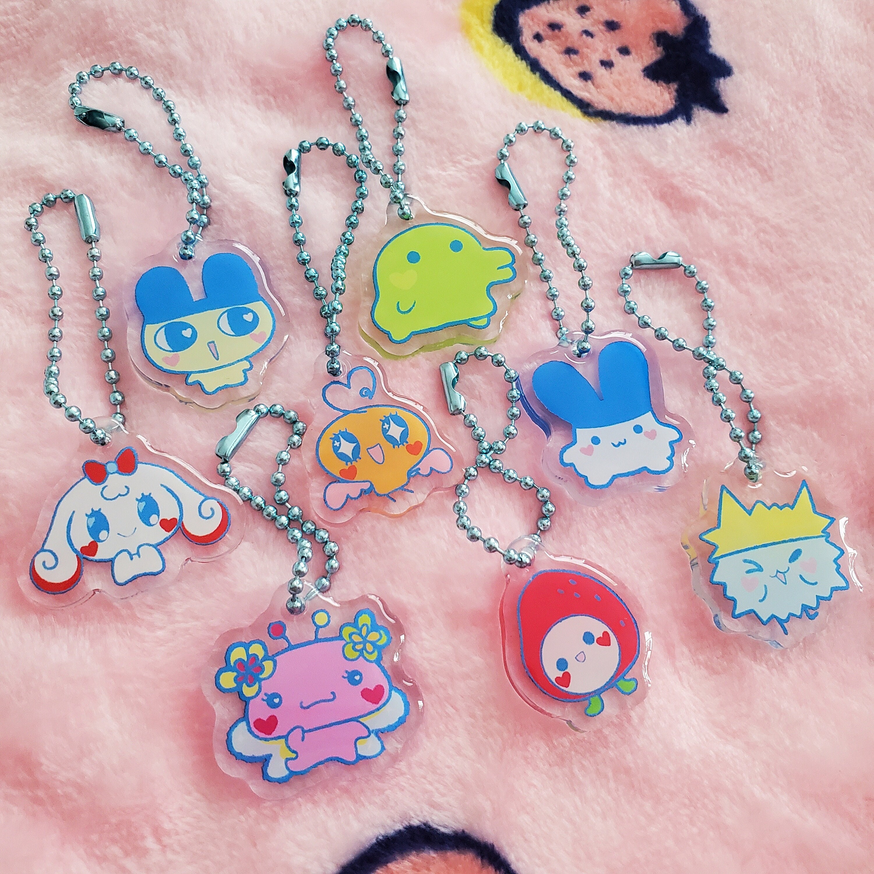 キーホルダー・アクリルキーホルダー Tamagotchi Charm Hook (PWP) il_fullxfull.5696916684_3cuk.jpg