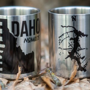 Taza de camping de acero inoxidable de doble pared North Idaho Nomads con mango de mosquetón imagen 4