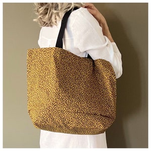 Bolsa de mano / Bolsa de mano estampada / Bolsa de mano dorada y negra / Bolsa de mano reutilizable