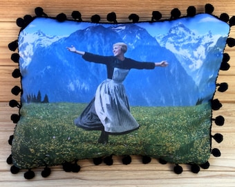 The Sound of Music Pillow - Handmade Classic Movie Art Pillow (with Fluffy Stuffing), Christopher Plummer, Julie Andrews