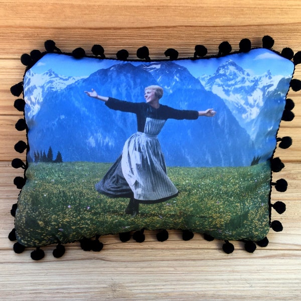 The Sound of Music Pillow - Handmade Classic Movie Art Pillow (with Fluffy Stuffing), Christopher Plummer, Julie Andrews