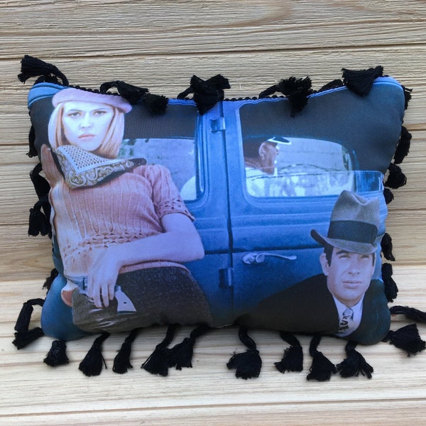 Bonnie and Clyde Pillow - Warren Beatty and Faye Dunaway  - Handmade Classic Movie Art Pillow (with Fluffy Stuffing)