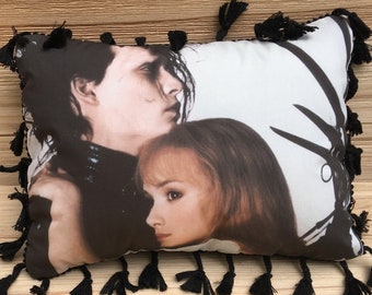 Edward Scissorhands Movie Pillow, Johnny Depp & Winona Ryder, Handmade Movie Art Pillow (with Fluffy Stuffing)