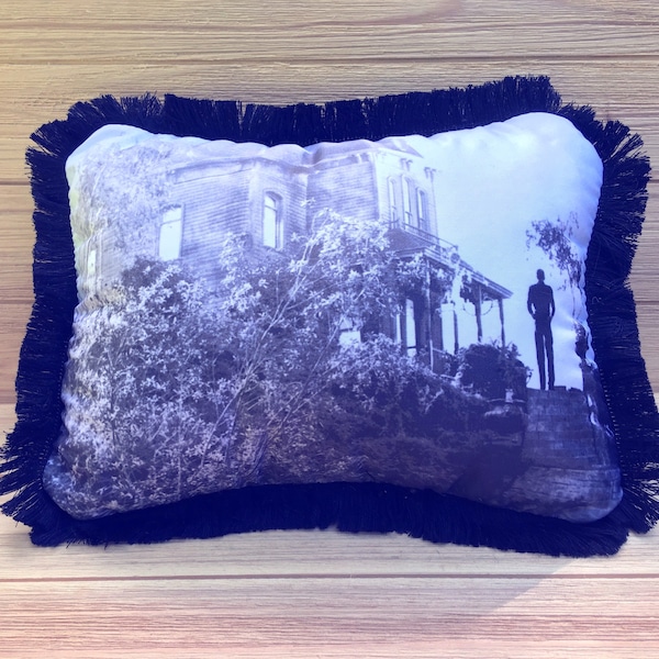 Psycho- Handmade Classic Movie Art Pillow (with Fluffy Stuffing) | Alfred Hitchcock