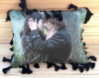 Outlander Pillow, Caitriona Balfe  Sam Heughan,  Handmade TV Arts Pillow (with Fluffy Stuffing)