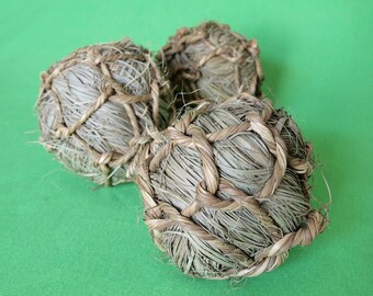 NATURAL (2) Seagrass Balls Toy for ALL Birds,Parrots,Small Animals - Conure, Quaker, Lovebird, Parrotlet, Senegal, Myers, etc. Nest Material
