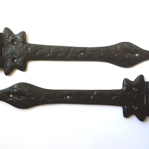 9" Black Antique Ornate Tee Hinges with Fixings Cast Iron Leaf Fleur-De-Lys Hinges - (229mm)