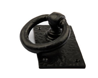 Traditional Circular Cast Iron Door Knocker | 8.3 Inch Diameter Black - View #6