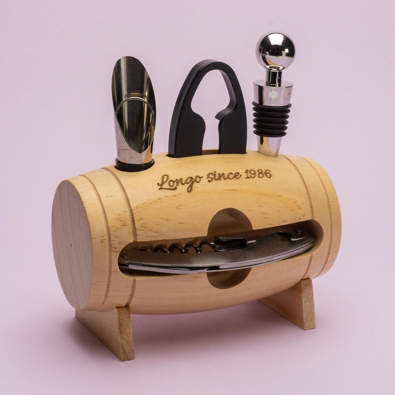 Kit sommelier a botte in legno con incisione "Longo since 1986" e i 4 accessori vino inseriti – Unikoo