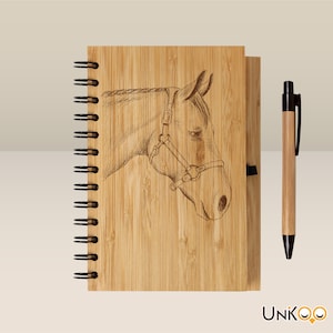 Regalo per chi ama i cavalli - Quaderno in bambù personalizzabile con inciso un cavallo stilizzato - idea regalo