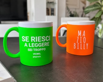 Taza fluo neón personalizada con nombre | Grabado láser frases divertidas | Idea regalo cumpleaños | Taza cerámica de colores 300 ml