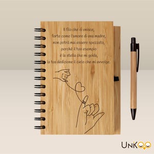Un Filo di Amore Infinito: Quaderno di Bambù personalizzato per la mamma