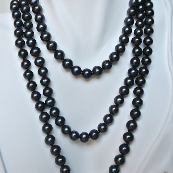Black Pearl Cluster Necklace