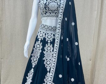Lehenga Choli de georgette verde azulado: atuendo de boda indio bordado