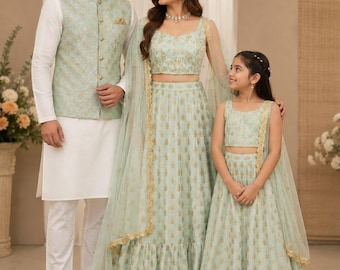 Lehenga Choli en georgette : tenue de demoiselle d'honneur indienne à volants prête à porter pour un mariage indien