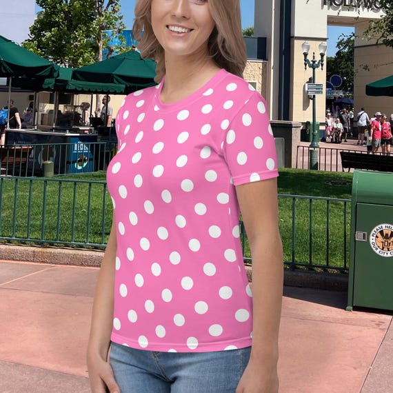 pink polka dot t shirt