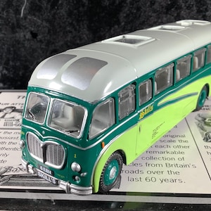 EFE 1/76 Skalmodellbuss 18712 Bedford Duple Vega Coach - Färdighetscoacher