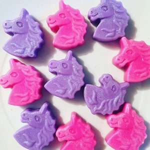 Unicorn Wax Melts x4. Colour changing. Choose your own fragrance. Highly scented. Soy blend. Fun, gift idea. Horse & Unicorn lovers.