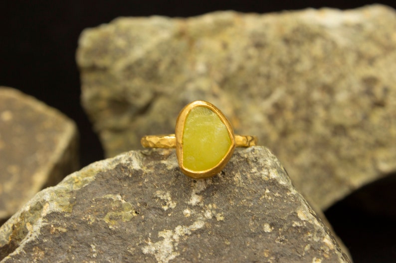 Natural Raw Yellow Apatite Stone Ring Handcrafted Hammered 24K Etsy