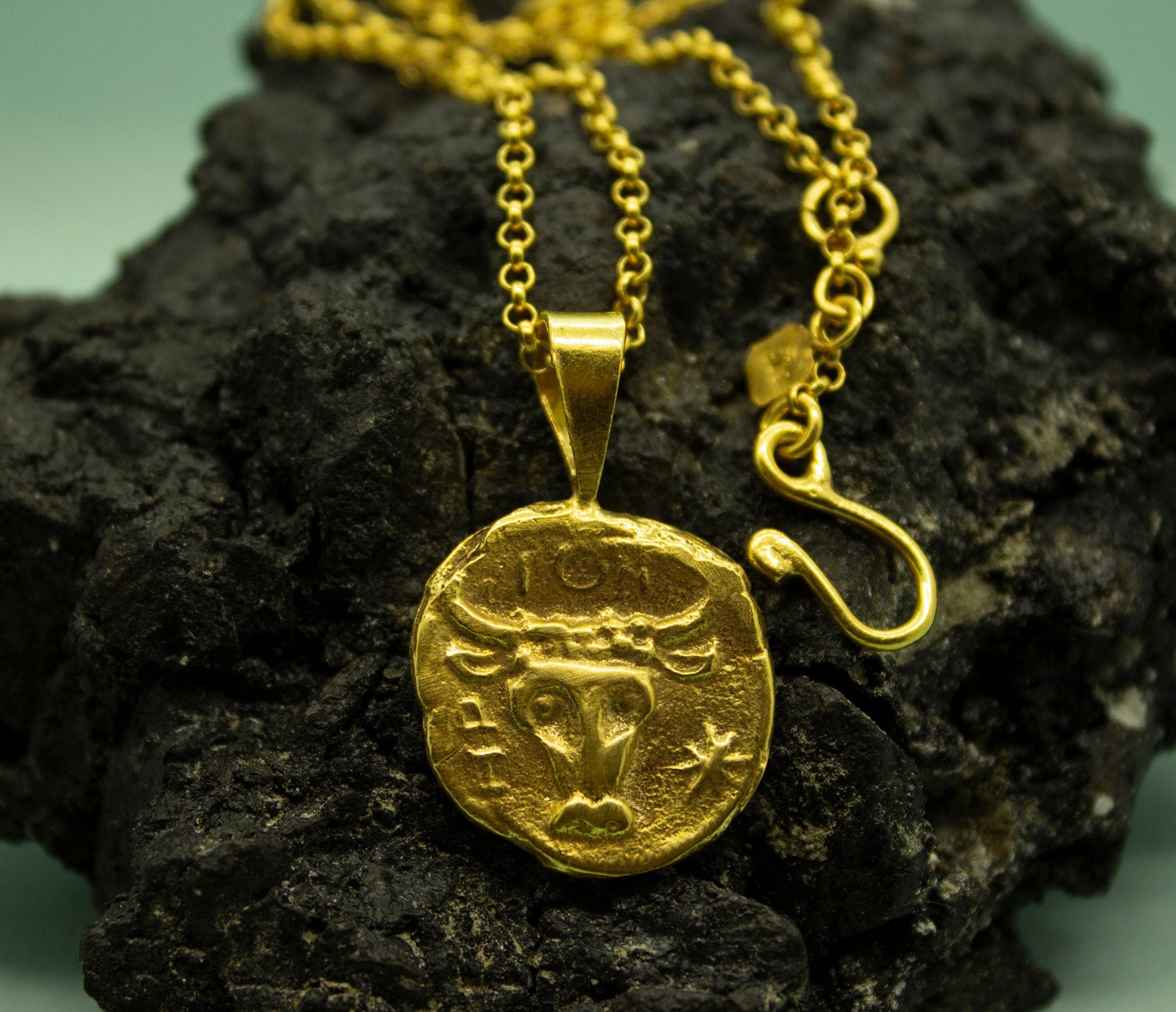 Roman Bull Coin Pendant 925 Sterling 