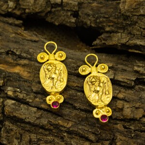 Roman Art Lion Signed Coin Dangle Earrings 24K Gold Over 925 - Etsy