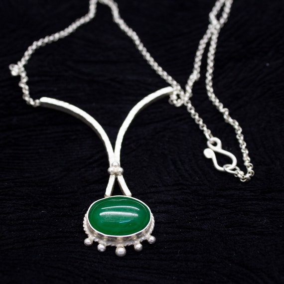 Collier Ancien En Jade Vert - Pierre Naturelle Sur Monture Laiton - Bijou Vintage Sans Marque