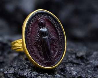 Miraculous Virgin Mary Intaglio Gold Ring | 24K Gold Plated 925 Sterling Silver | Religious Intaglio Signet Ring | Relief Ring by Pellada