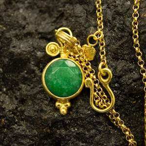 Jade diamantgeslepen hanger massief zilver | 925 sterlingzilver, 24 kt goud | Groene stenen ketting | Vintage kunst | Sierlijk cadeau vanPellada