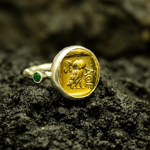 Anello con sigillo con moneta gufo di Atena / Argento Sterling 925 placcato oro 24K / Anello gufo greco antico / Gioielli della dea / Regalo fatto a mano da Pellada