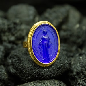 Virgin Mary Intaglio Gold Ring | 24K Gold Plated 925 Sterling Silver | Religious Intaglio Signet Ring | Relief Miraculous Ring by Pellada