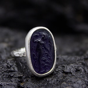 Ancient Greek Aphrodite Intaglio Glass Ring | 925 Sterling Silver | Goddess Aphrodite / Venus Ring | Intaglio Venetian Glass Ring by Pellada