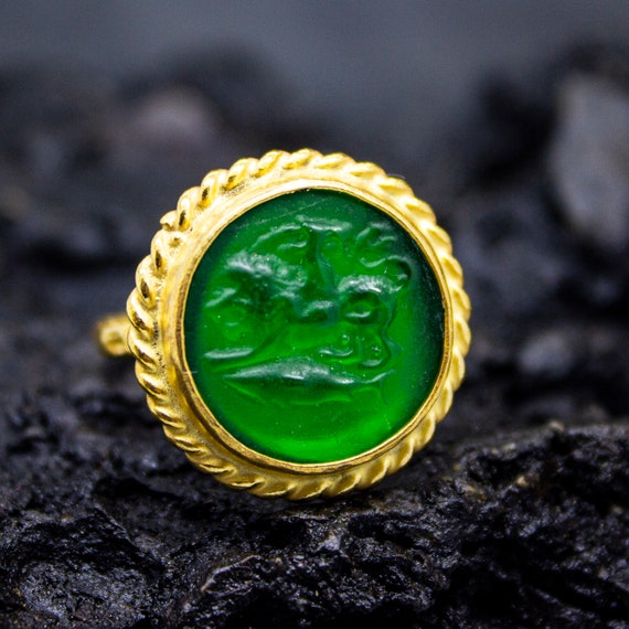 Bague intaille sale