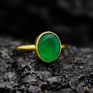 Emerald Stacking Ring | Tiny Birthstone Jewelry | 925 Sterling Silver | Green Stone Simple Thin Ring | Dainty Gemstone Thin Ring by Pellada