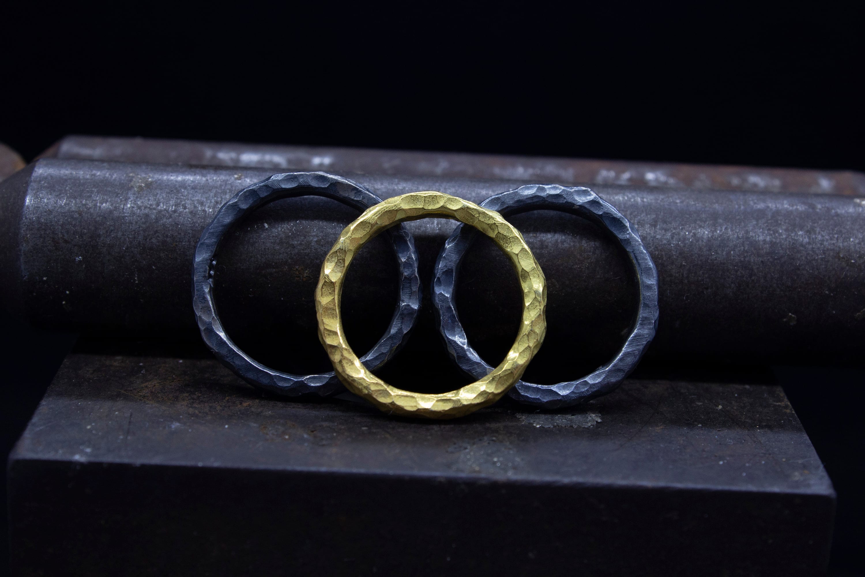 Anelli elasticizzati in argento 925 con pallini 3mm