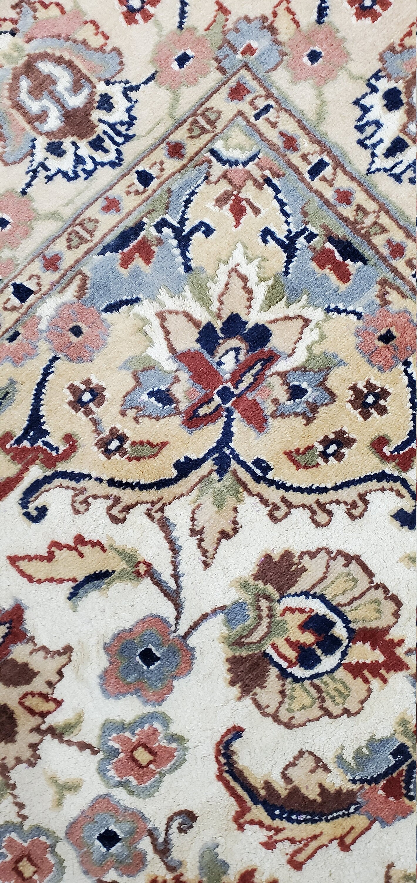 Ivory Bokhara Wool Handknotted Area Rug. Size 4 X 6 Ft. Free Etsy UK