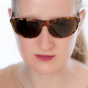 90s vintage sunglasses classic oval tortoise Armani 811