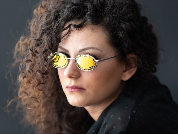 1990s ELLE 2700 Oval Vintage Sunglasses Metal Frame - Etsy display picture 1